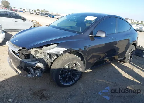 2024 Tesla Model Y Long Range Dual Motor All-Wheel Drive/Rwd из США, поврежденный, VIN 7SAYGDED9RF186690